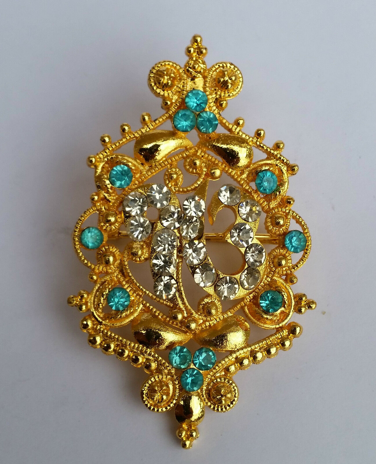 Stunning Diamonte Gold Plated SIKH Eik Onkar Singh Brooch Cake Pin in 4 colours