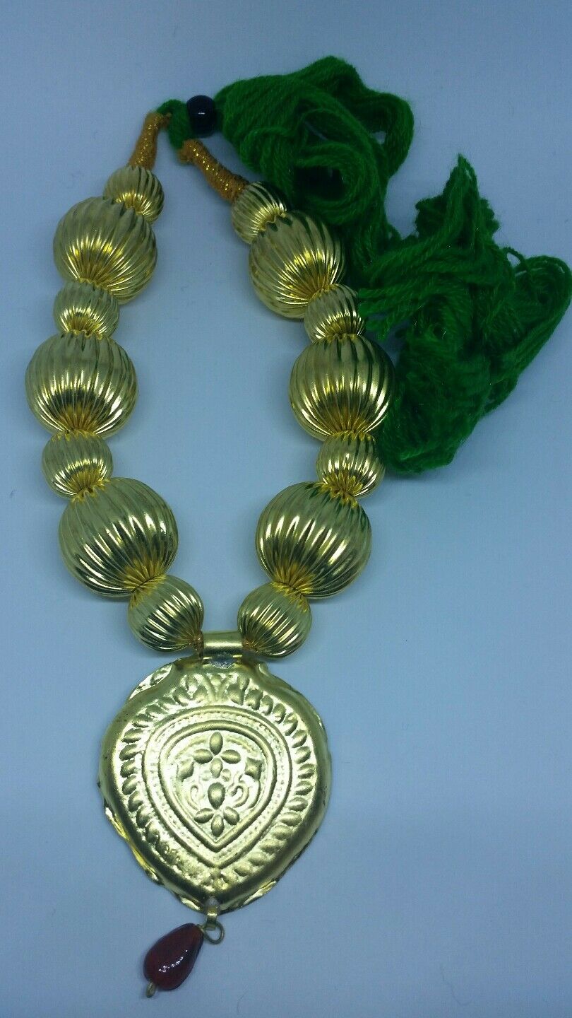Punjabi Folk Cultural Bhangra Gidha Kaintha Pendant Green thread necklace Z4