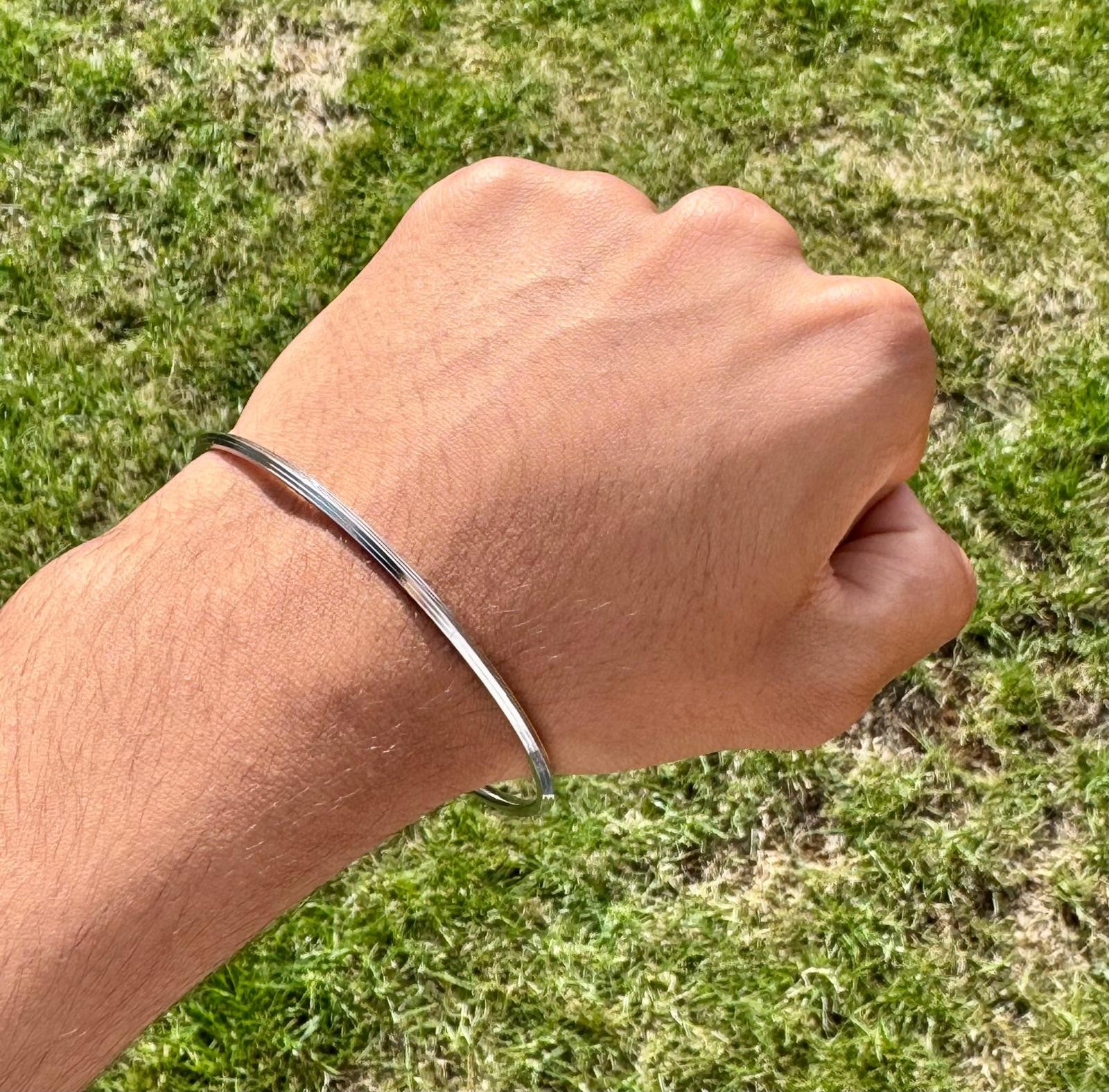 Stainless Steel Thin Kara Kada Bracelet Silver Sikh Khalsa Bangle T3R  Unisex Punjabi Panjabi Panjab Gift UK New
